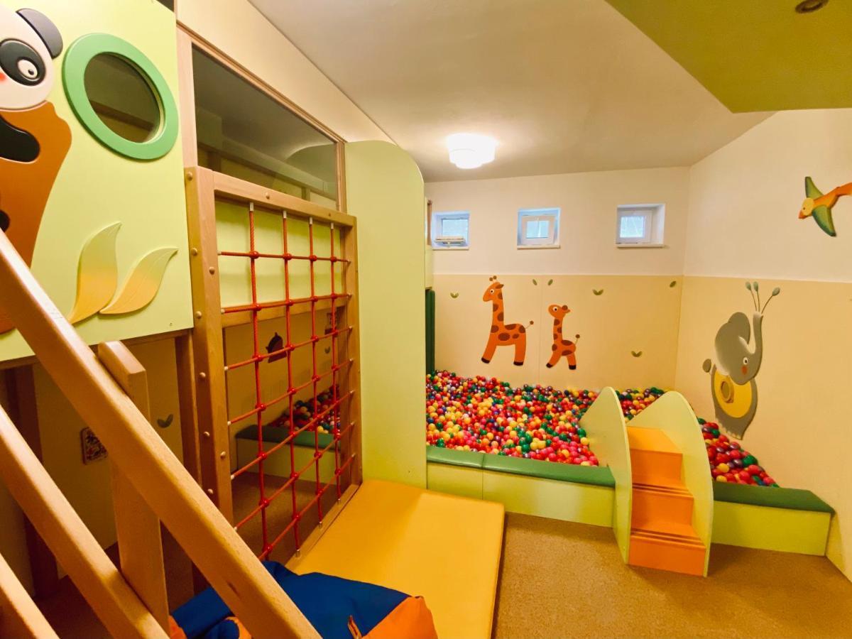 Hotel Peklo Pro Rodiny S Detmi 约瑟夫杜尔 外观 照片